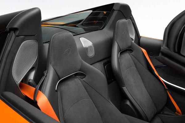 mclaren artura spider 2025 interior oem 06 jpg